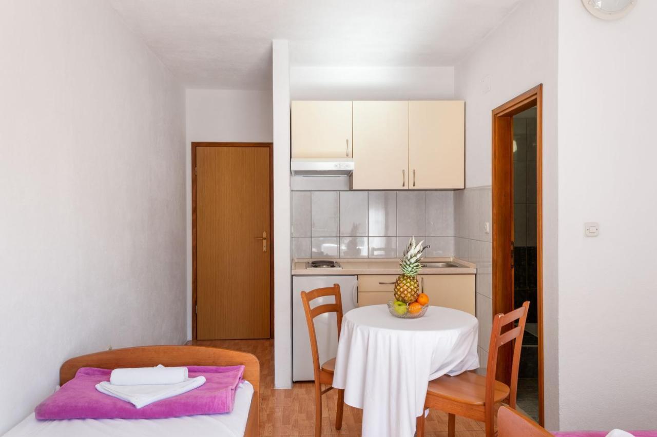 Niko Apartments Drvenik  Buitenkant foto